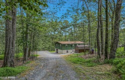 103 Ash Lane, Greentown, PA 18426