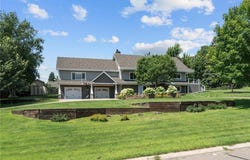 7300 Prairie View Drive, Eden Prairie, MN 55346