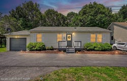 1201 Cambell Way, Tobyhanna, PA 18466