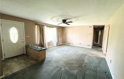 208 Alexander Avenue, Follansbee, WV 26037