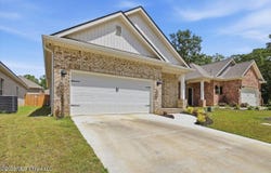 417 Hidden Reed Court, Pearl, MS 39208