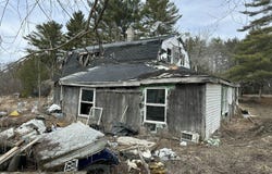 1 Pineview Drive, Winterport, ME 04496