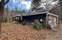 45 Leonard Avenue, Hooksett, NH 03106