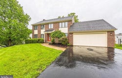 202 CHARLESTON DRIVE, WILMINGTON, DE 19808