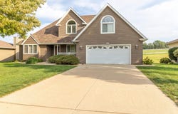 4843 Singing Hills Blvd., Sioux City, IA 51106