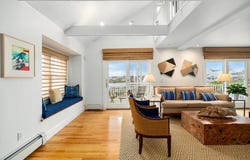 7 Hawthorne Lane, Gloucester, MA 01930