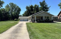4622 MEADOW Lane, Bartonville, IL 61607