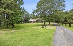 181 Park Rd, Russellville, AR 72802