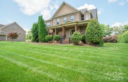 8137 Caliterra Drive, Charlotte, NC 28227