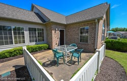 8847 Parkview Oaks Circle, Olive Branch, MS 38654