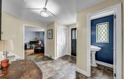 3225 Comanche Rd, Bethel Park, PA 15241