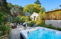 560 Matheson Street, Healdsburg, CA 95448