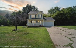 204 S Emerald Way, Morrice, MI 48857