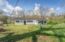 1204 Chestnut Street, South Charleston, WV 25309