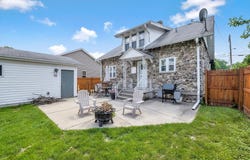 1017 Westowne Ave, Waukesha, WI 53188