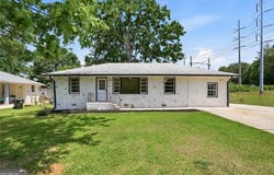 1902 Mural Circle, Morrow, GA 30260