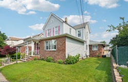 133 Catherine Ave, Saddle Brook Twp., NJ 07663-5435