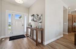 122 Goldcrest Court, Waterloo, IA 50701