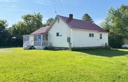 93 Presque Isle Road, Ashland, ME 04732