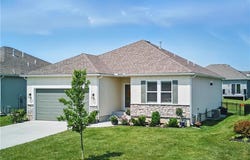 2413 NW Sunnyvale Court, Blue Springs, MO 64015