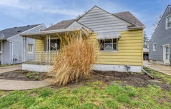 26308 Culver St, Saint Clair Shores, MI 48081
