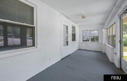 611 N 48th Street, Omaha, NE 68132