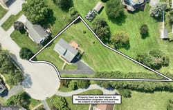 2793 HEATHER DRIVE, YORK, PA 17402