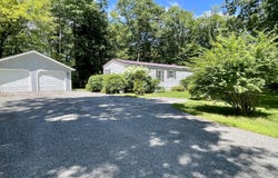 831 Middle Road, Sabattus, ME 04280