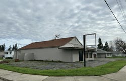 6271 Eastside Road, Redding, CA 96001