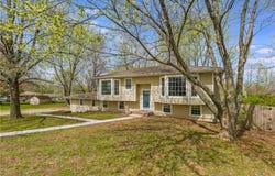 219 E 12th Street, Lawson, MO 64062