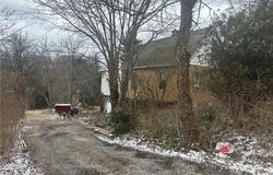 148 Zimmerle Dr, Center Twp, PA 15001