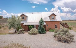 27 Day Ln A & B, El Prado, NM 87529