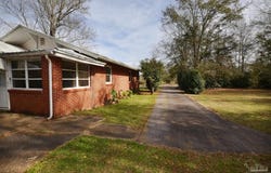 6475 Chestnut Rd, Molino, FL 32577