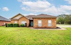 10 Blueberry Lane, Cabot, AR 72023
