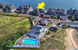 2 Old Town Highway, East Haven, CT 06512