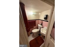 176 E PARKWAY AVENUE, CHESTER, PA 19013