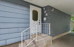 704 E Lincoln Street, Monticello, IL 61856