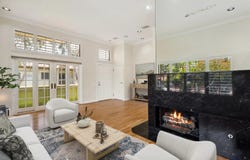 3946 La Jolla Village Dr, La Jolla, CA 92037