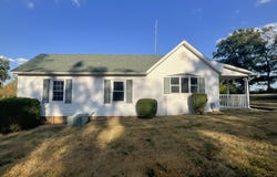 3602 S 78th Road, Humansville, MO 65674