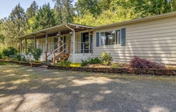 215 E SCOTT Ave, Woodland, WA 98674