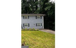 2436 GLENROCK, Decatur, GA 30032