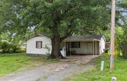 1003 Brooks, New Boston, TX 75570