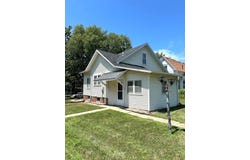 301 E. Roosevelt St., Wausa, NE 68786