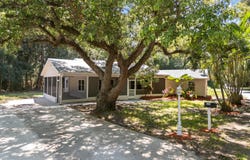 2735 6th Street, Vero Beach, FL 32968