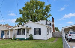 910 18th Street, Vienna, WV 26105