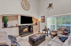 320 Hummingbird Way, Lake Harmony, PA 18624
