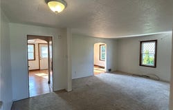 3805 Marlamont Way, Weirton, WV 26062