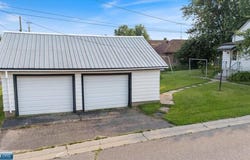 2 1st, Nashwauk, MN 55769