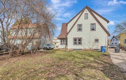 829 PROSPECT Avenue, OSHKOSH, WI 54901