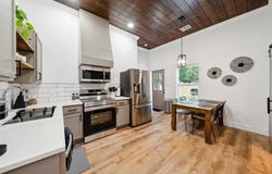 211 Pecan Street, Waxahachie, TX 75165